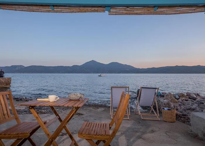 بيت للعطل On The Waterfront Klima (Milos)